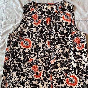 🌟$6 Red,White & Black Print Top